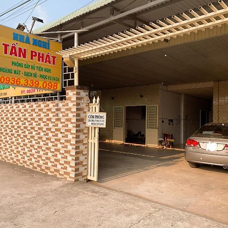 Отель Nhà Nghỉ TáN PháT Ap Thanh Son Экстерьер фото